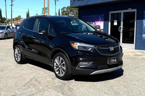 Used 2018 Buick Encore Essence image 3