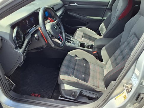 Used 2022 Volkswagen GTI S image 11
