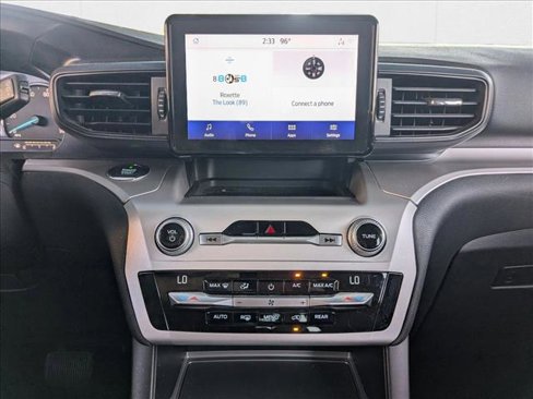 Used 2020 Ford Explorer XLT image 15