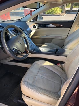 Used 2013 Lincoln MKZ image 12
