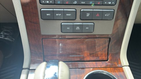 Used 2012 Lincoln Navigator 4WD image 54