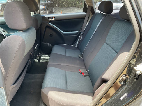 Used 2005 Toyota Matrix XR image 11
