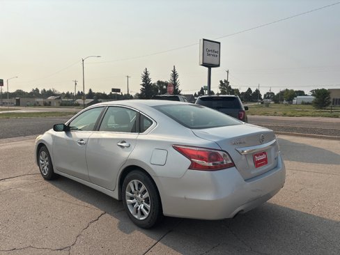 Used 2013 Nissan Altima 2.5 S image 3