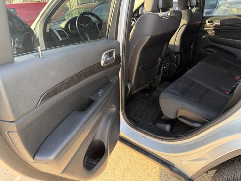 Used 2013 Jeep Grand Cherokee Laredo image 17