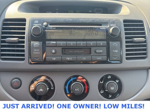 Used 2004 Toyota Camry LE image 12