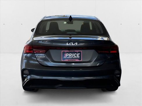Used 2023 Kia Forte LXS image 8