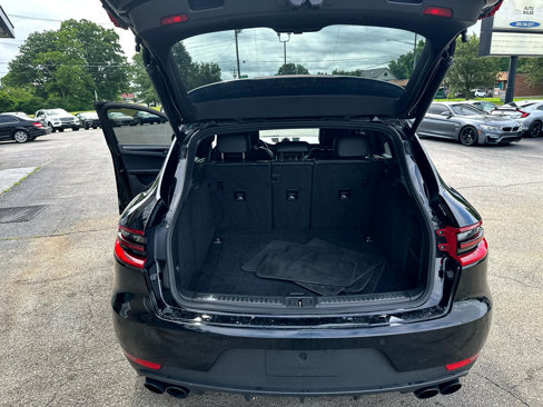 Used 2015 Porsche Macan S w/ Infotainment Package image 29