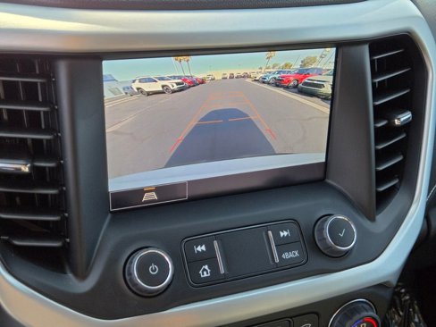 Used 2023 GMC Acadia SLT image 23