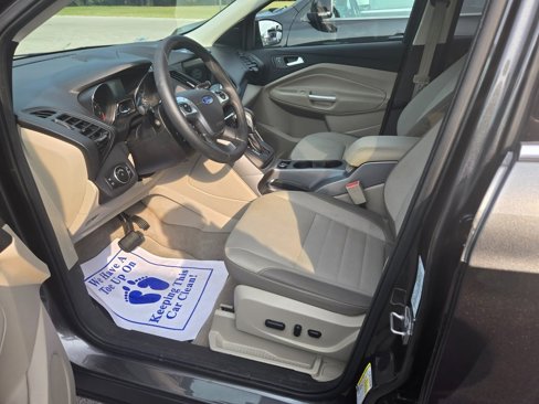 Used 2016 Ford Escape SE w/ Equipment Group 201A image 7