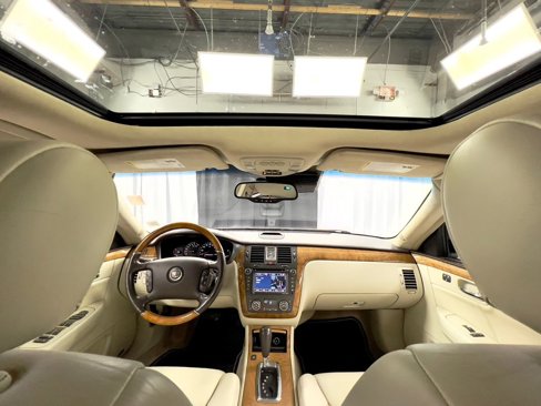 Used 2011 Cadillac DTS Platinum image 19