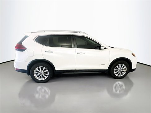 Used 2019 Nissan Rogue SV image 8
