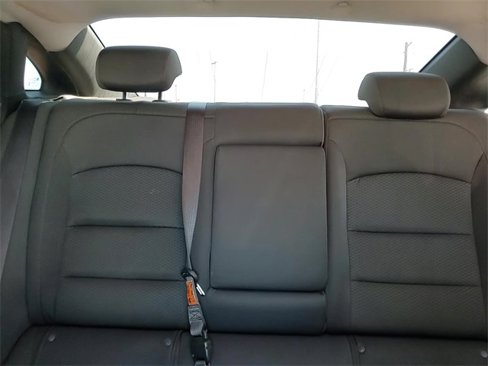 Used 2016 Chevrolet Malibu LT image 23