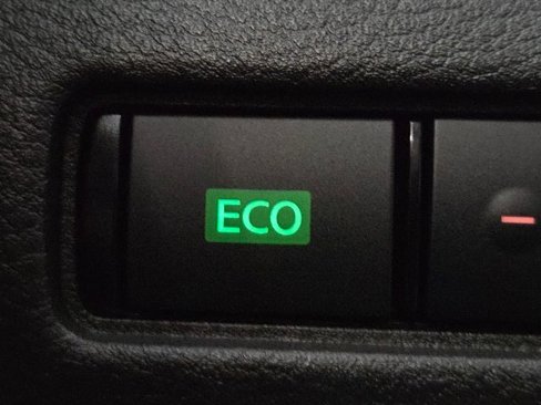 Certified 2023 Nissan Sentra SV image 32