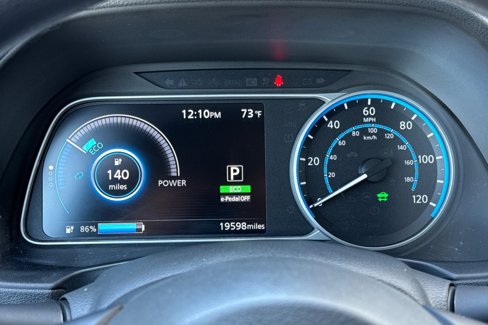 Certified 2024 Nissan Leaf S image 30