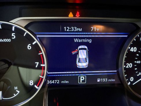Certified 2023 Nissan Sentra SV image 32