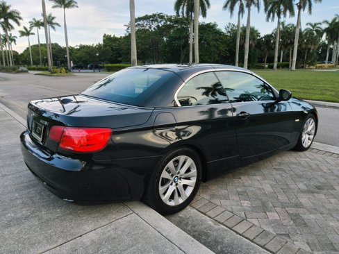 Used 2011 BMW 328i Convertible image 40