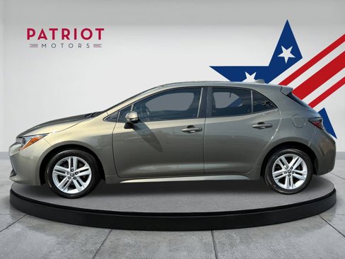 Used 2020 Toyota Corolla SE image 2