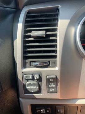 Used 2011 Toyota Tundra Limited image 25