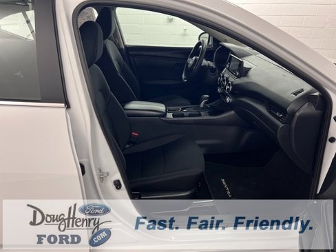 Used 2024 Nissan Sentra S image 36