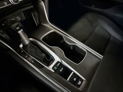 Used 2021 Honda Accord Sport image 43