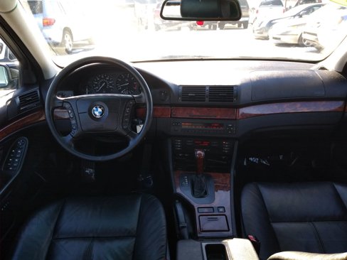 Used 2000 BMW 528i Sedan image 10