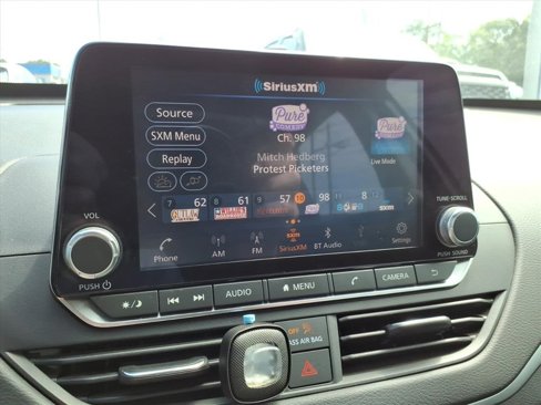 Used 2022 Nissan Altima 2.5 SV image 22