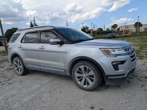Used 2019 Ford Explorer Limited w/ Class III Trailer Tow Package image 2