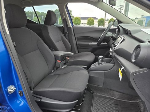 New 2025 Nissan Kicks Play S image 12
