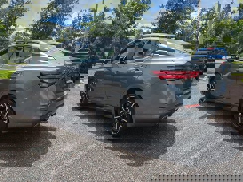 Used 2025 Nissan Sentra SV image 6