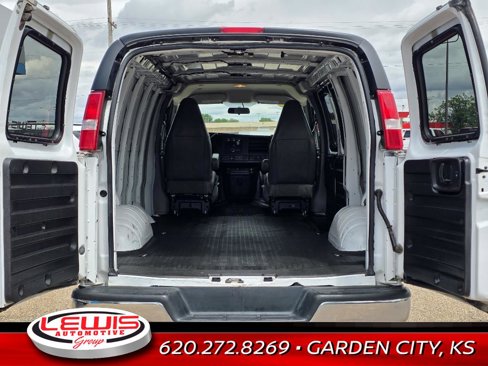 Used 2022 Chevrolet Express 2500 w/ Driver Convenience Package image 18