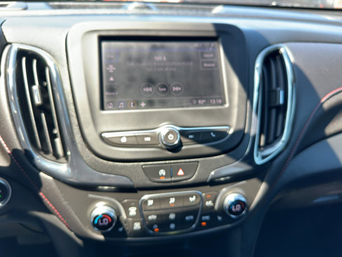 Used 2023 Chevrolet Equinox RS image 19