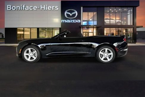 Used 2019 Chevrolet Camaro LT image 24