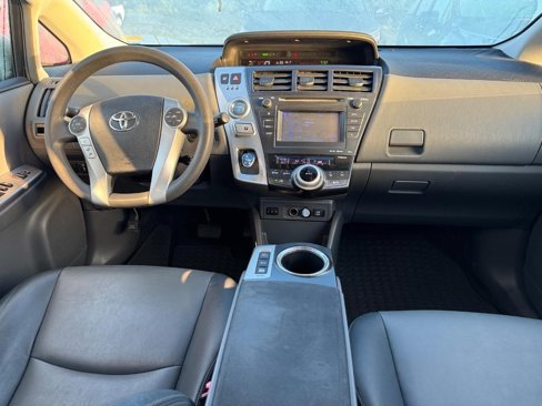 Used 2012 Toyota Prius V Five image 19