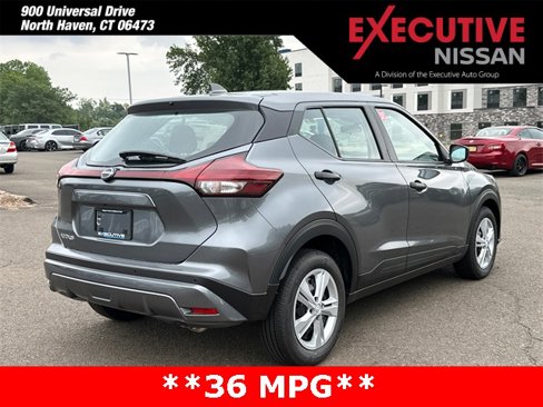 New 2025 Nissan Kicks Play S image 2