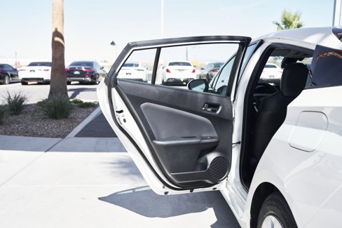 Used 2018 Toyota Prius Prime Premium image 14