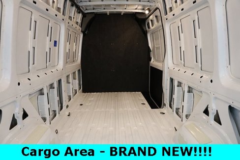 Used 2024 Mercedes-Benz Sprinter 2500 image 14