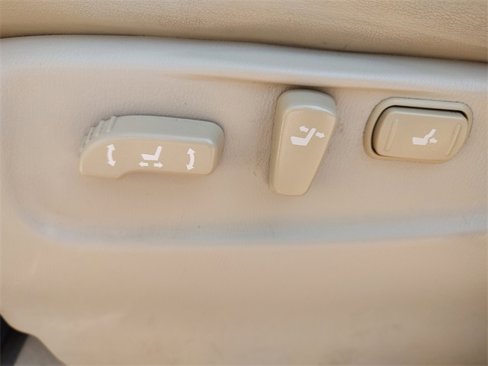 Used 2015 INFINITI QX80 2WD w/ Driver's Assistance Package image 31