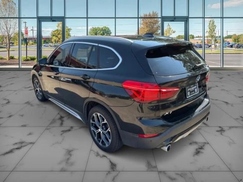 Used 2021 BMW X1 xDrive28i image 8