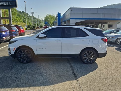 Certified 2022 Chevrolet Equinox RS w/ LPO, Floor Liner Package image 3