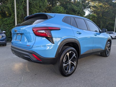 Certified 2025 Chevrolet Trax RS image 5