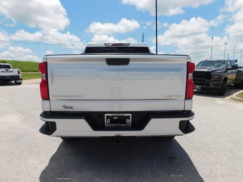 Used 2021 Chevrolet Silverado 1500 Custom image 19