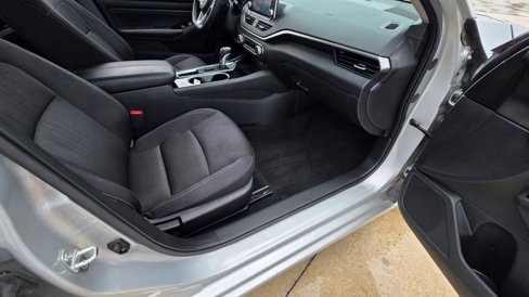 Used 2021 Nissan Altima 2.5 SV image 14