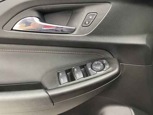 Used 2022 Chevrolet TrailBlazer RS w/ Technology Package image 10