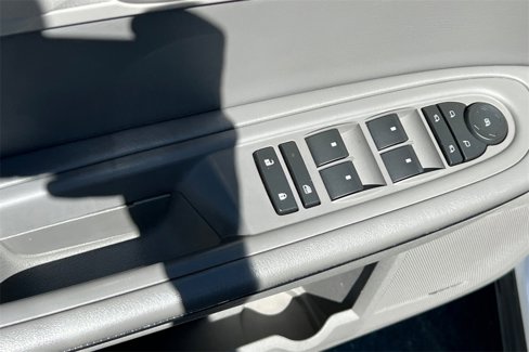 Used 2017 Chevrolet Traverse Premier image 16