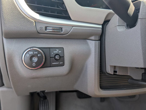 Used 2015 Chevrolet Traverse LT image 20