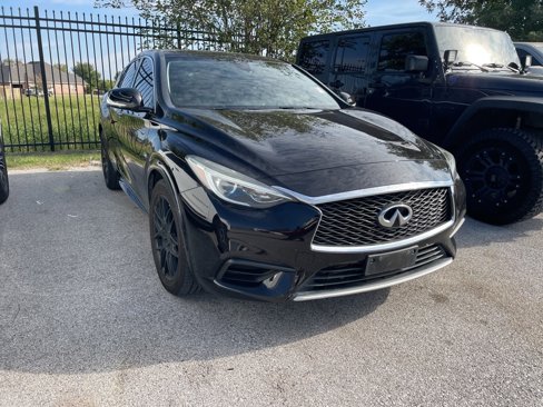 Used 2018 INFINITI QX30 image 5
