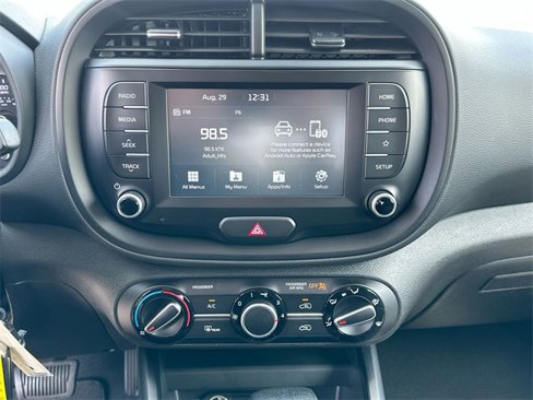 Certified 2020 Kia Soul S image 18