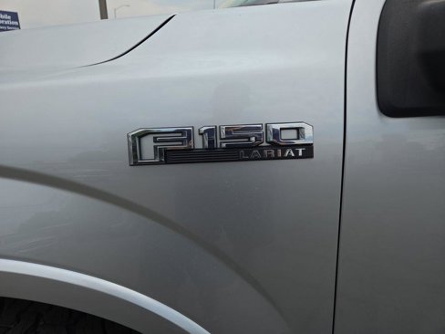 Used 2019 Ford F150 Lariat w/ FX4 Off-Road Package image 12