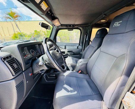 Used 2004 Jeep Wrangler X image 9