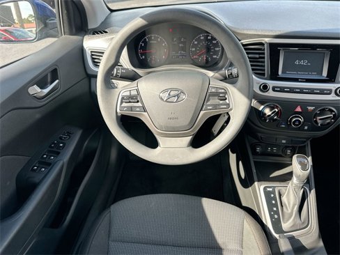 Used 2022 Hyundai Accent SE image 10
